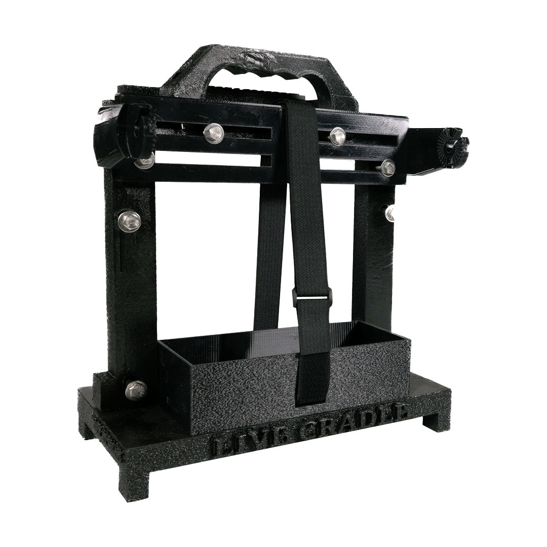 Lamour's Outdoors Live Cradle