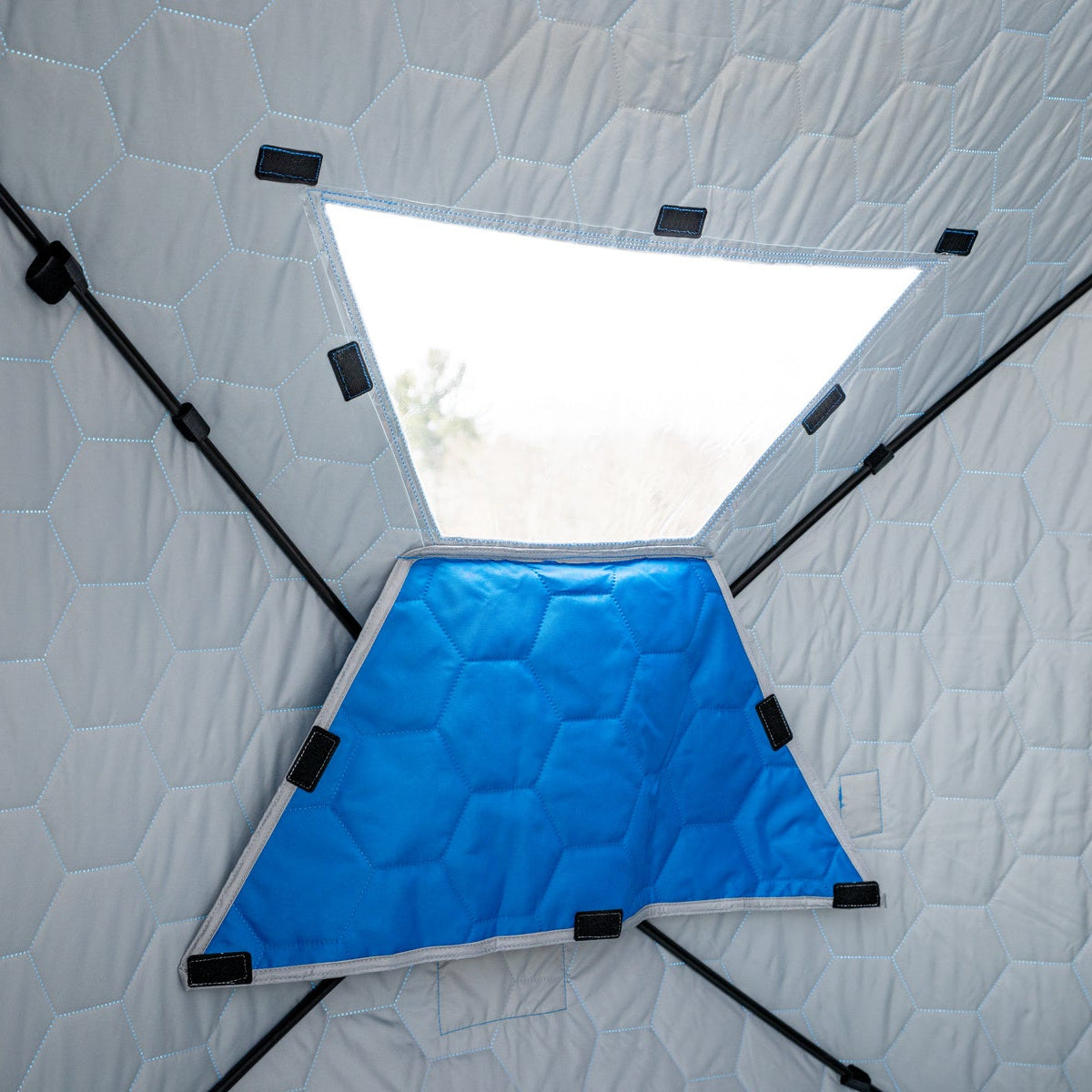 Clam X-400 Hub Shelter 3 Angler Capacity