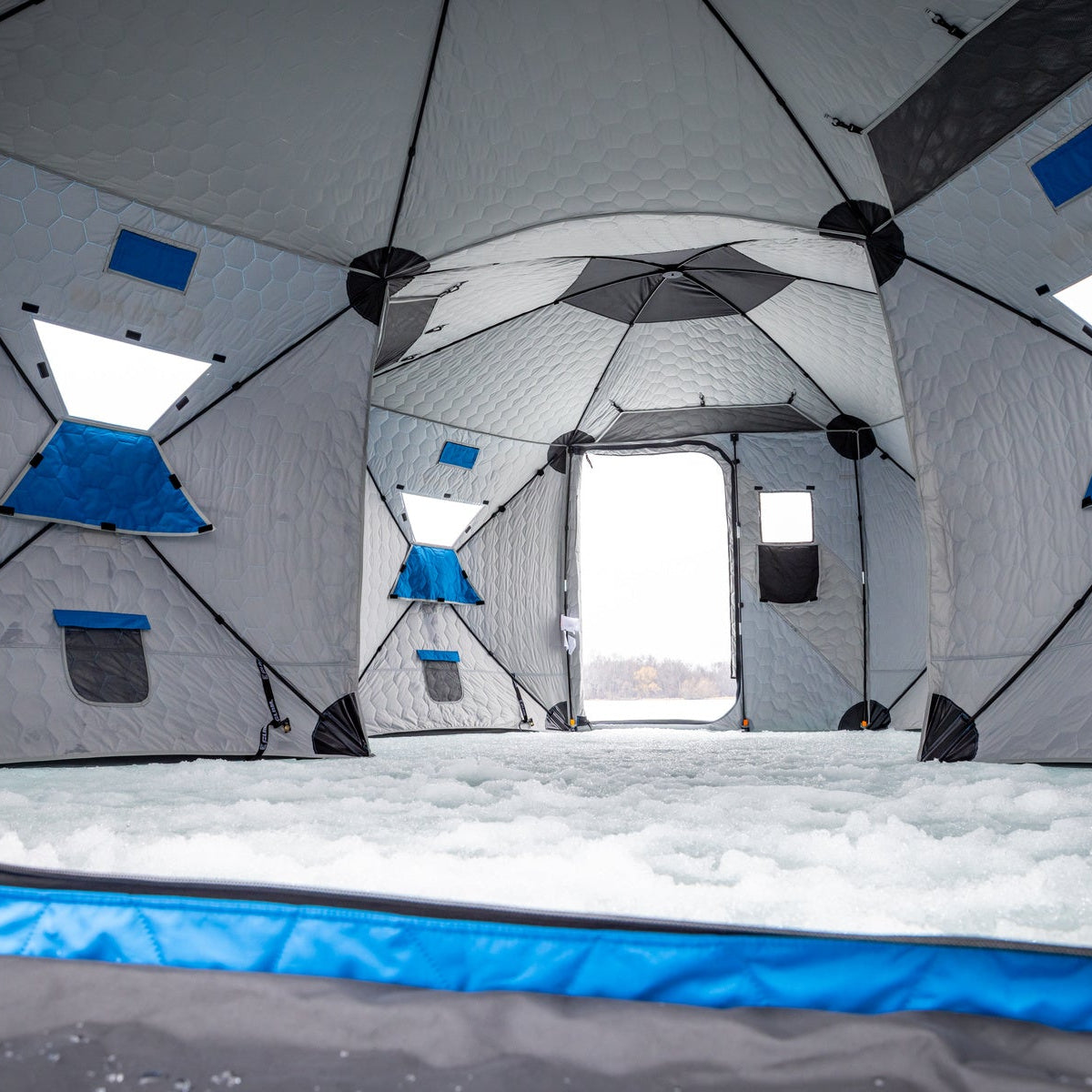 Clam X-1200 Hub Shelter 10 Angler Capacity