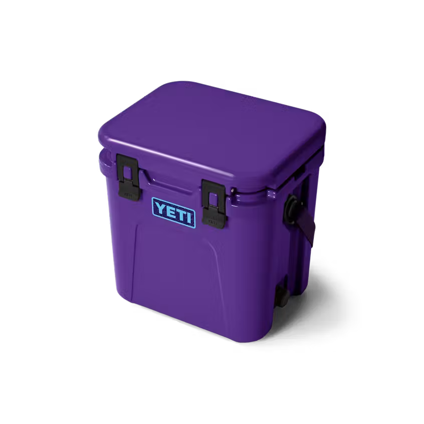 YETI Roadie 24 Hard Cooler Pace Purple / Blue