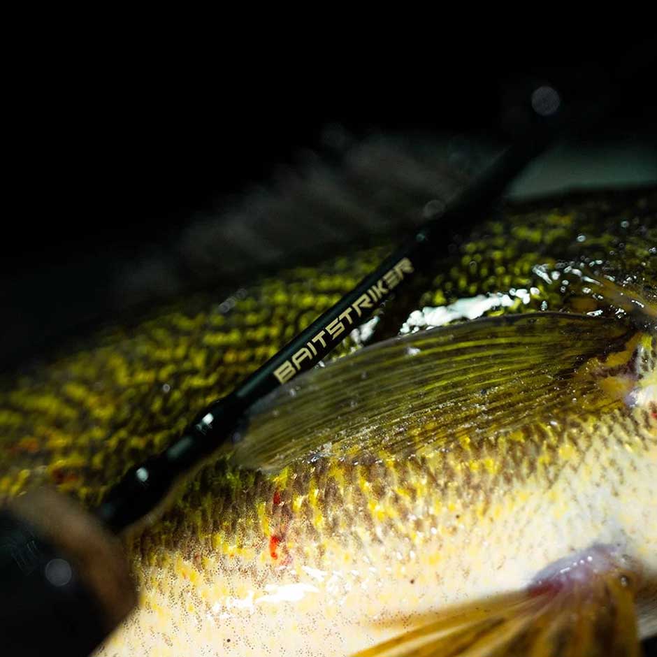 13 Fishing BaitStriker Ice Combo