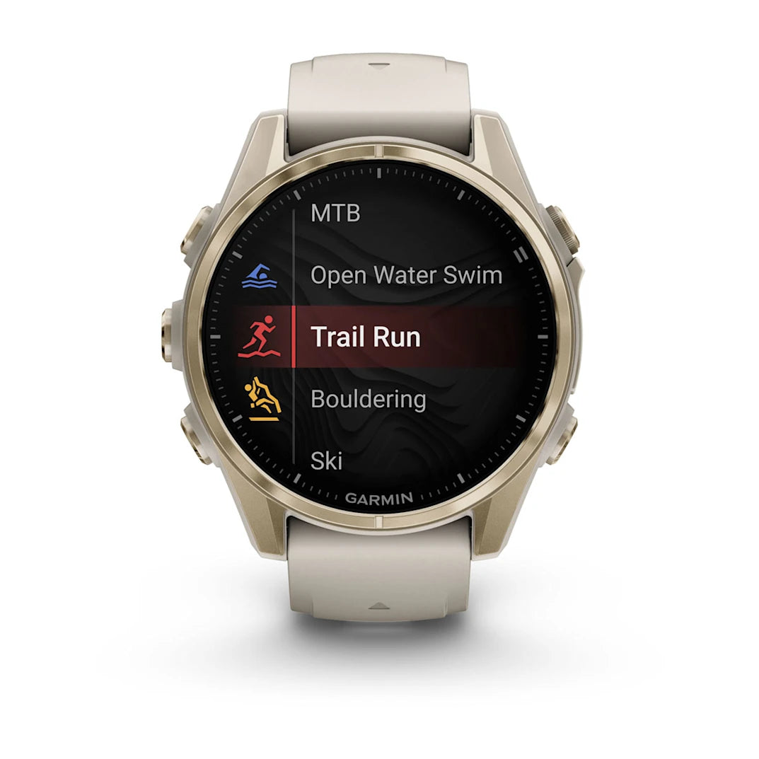 Garmin fēnix 8 – 43 mm, AMOLED Sapphire Soft Gold with Fog Gray / Dark Sandstone Silicone Band