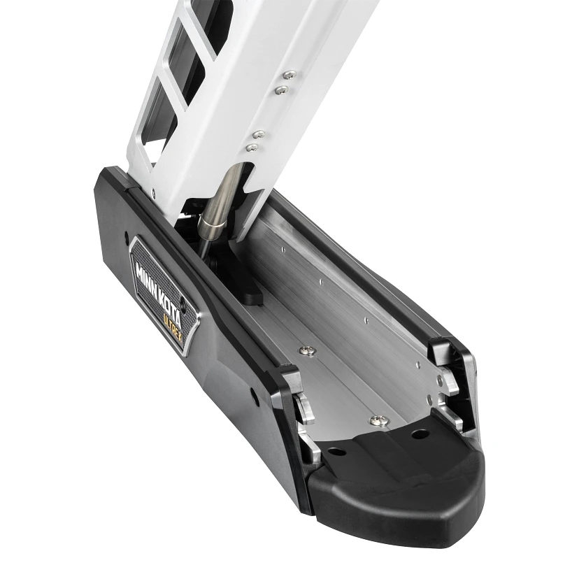 Minn Kota Ultrex Quest 52" 36v (115 lb) / 24v (90 lb) / DSC